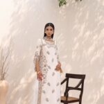 Off White 3D Zardozi Formal - image 5