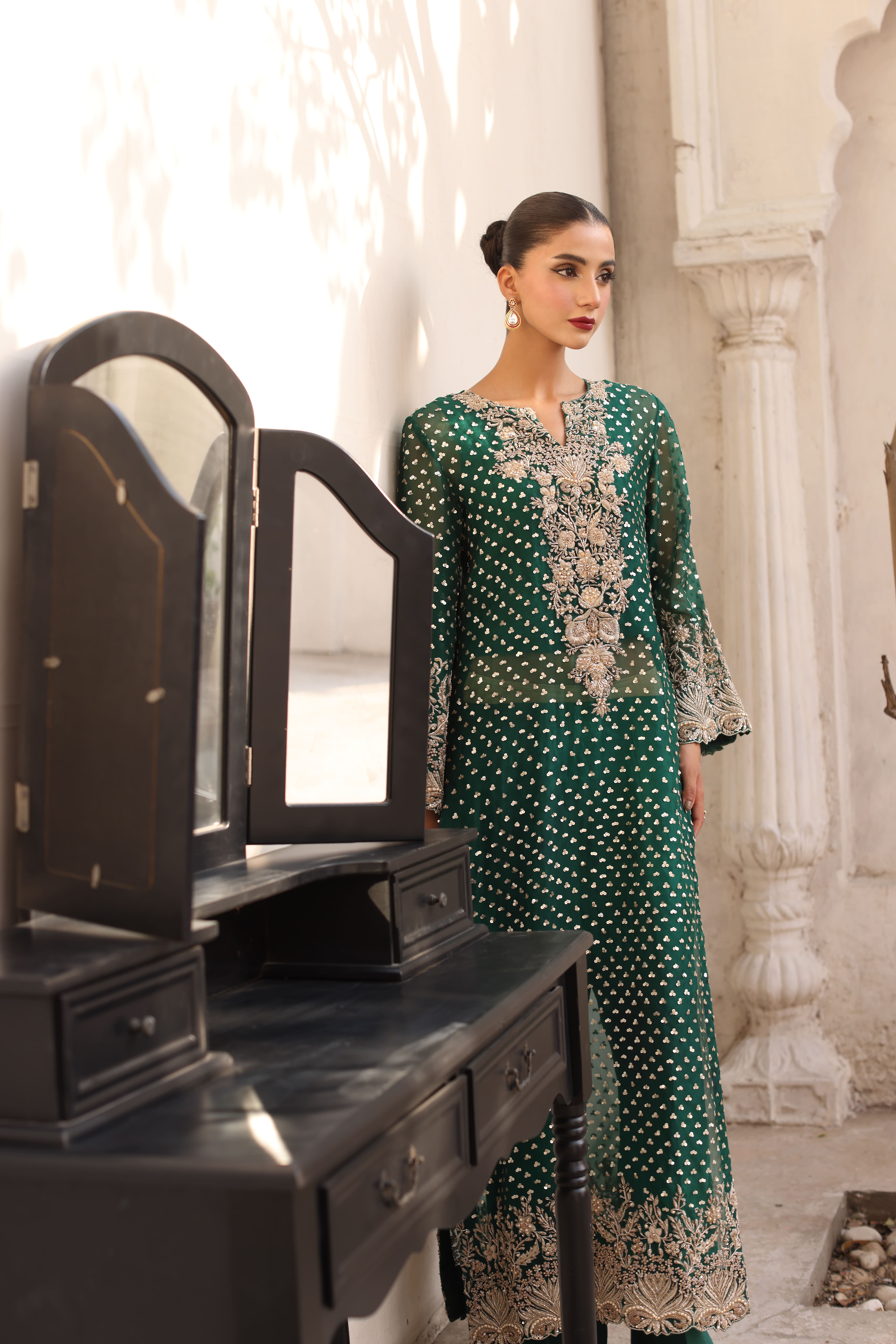 Emerald Green Organza Formal - image 9